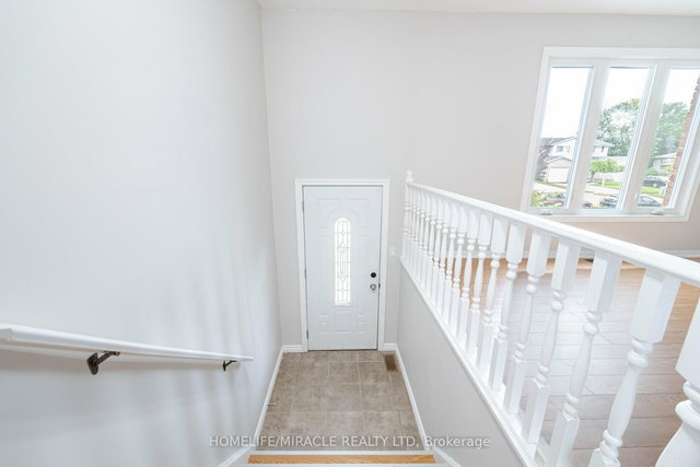 upper - 36 Poplar Crescent
