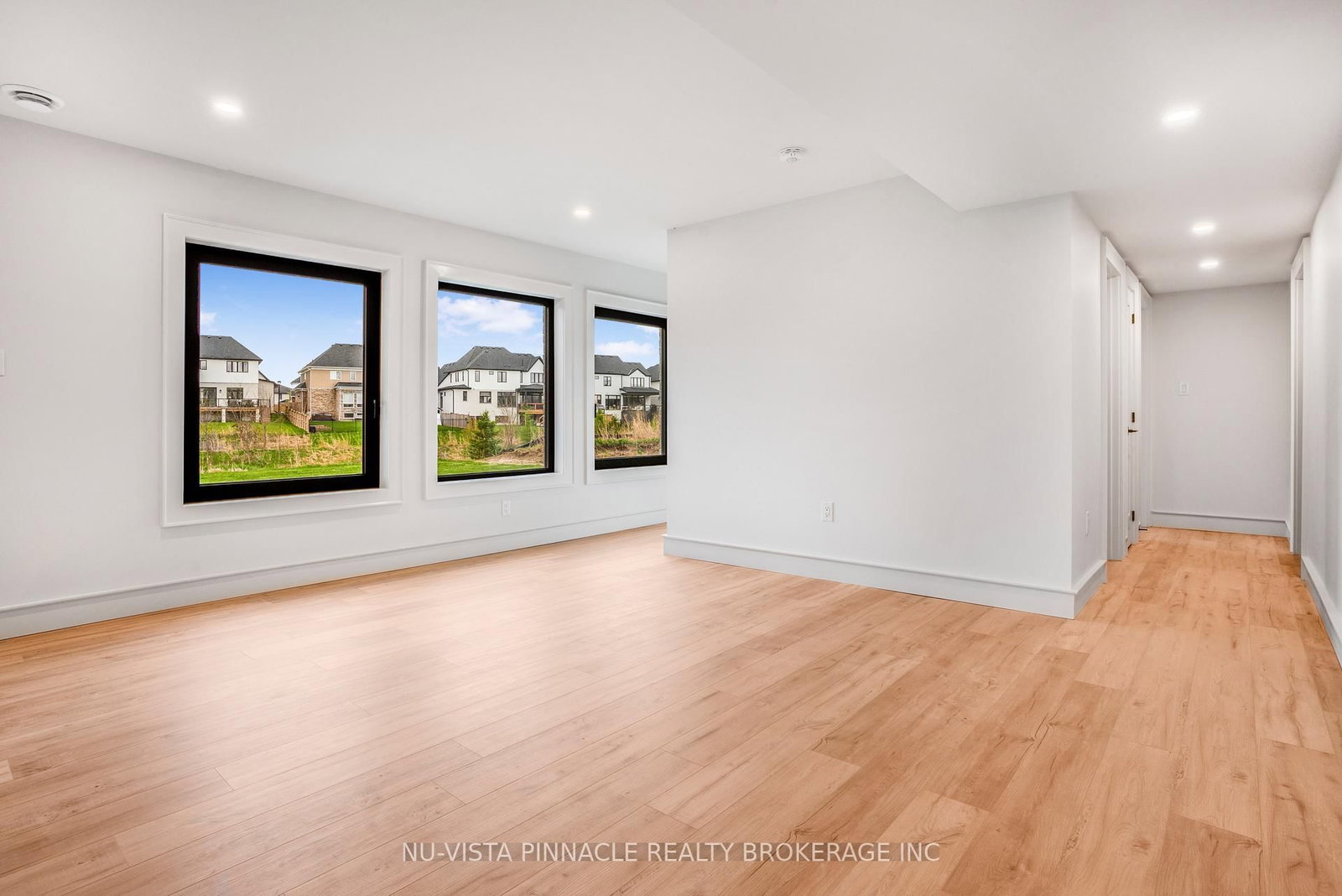4108 Fallingbrook Road • London South, ON photo 33