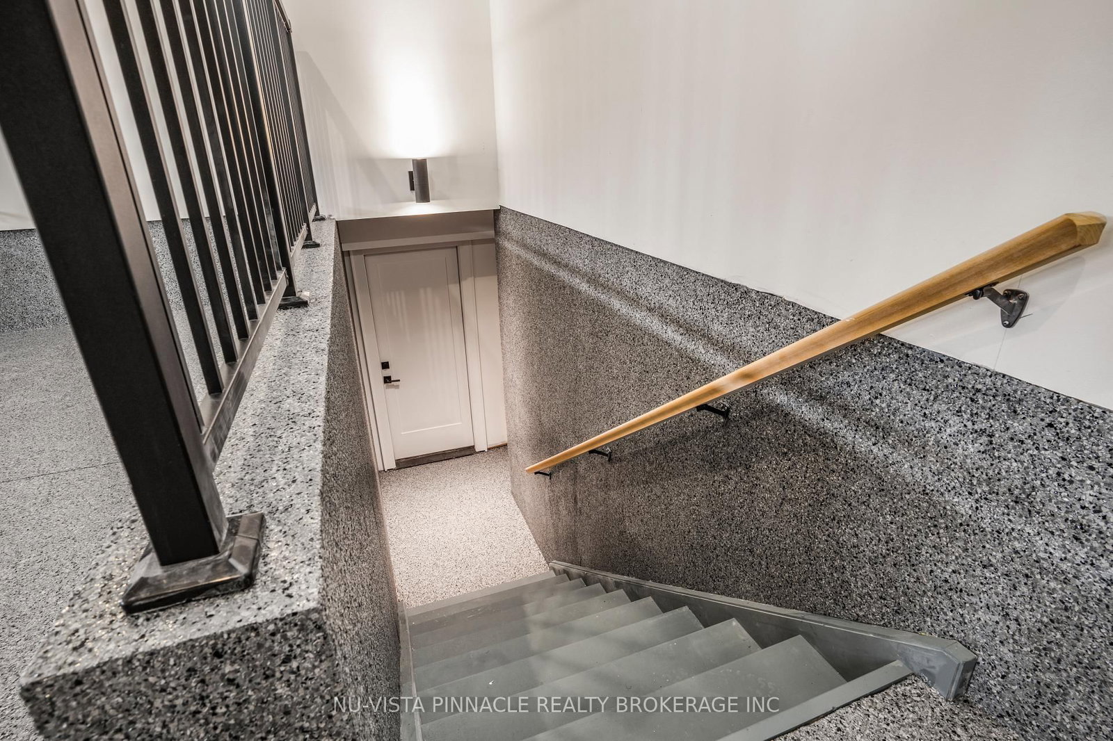4108 Fallingbrook Road • London South, ON photo 39
