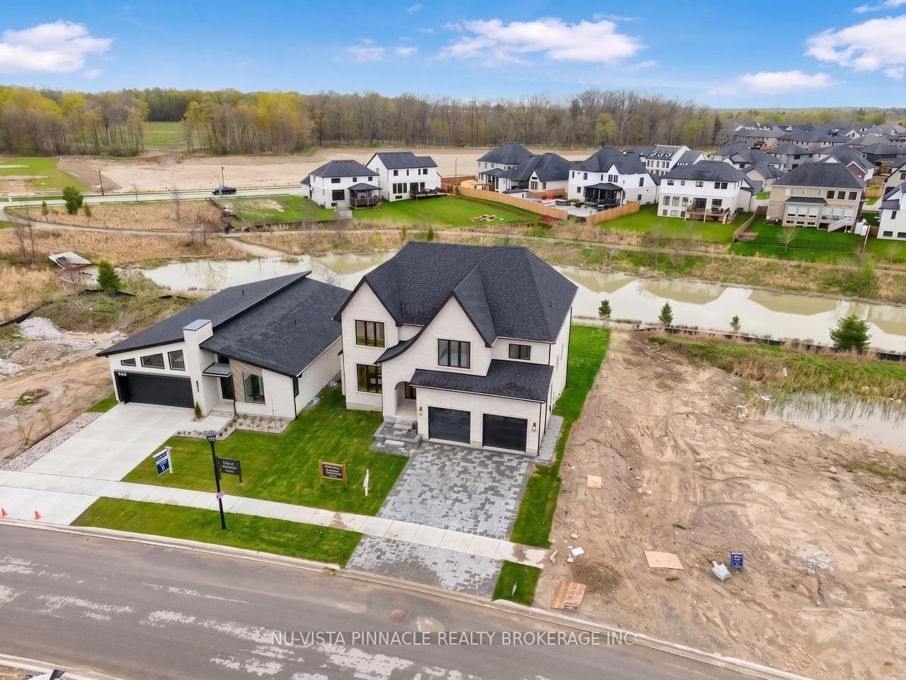 4108 Fallingbrook Road • London South, ON photo 42