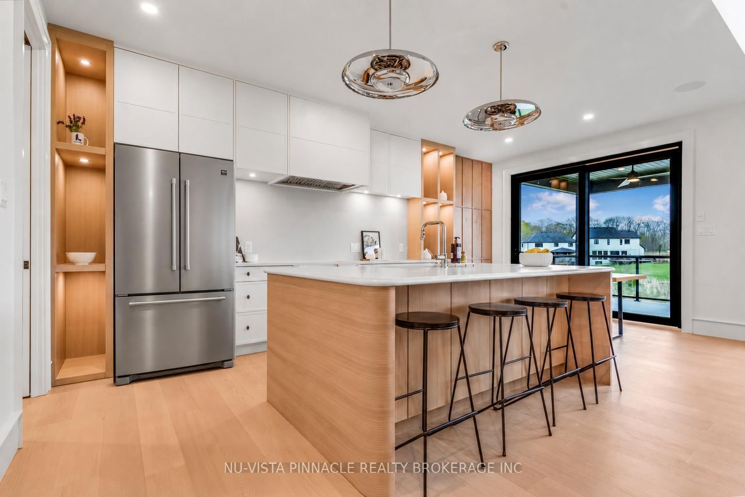 4108 Fallingbrook Road • London South, ON photo 9
