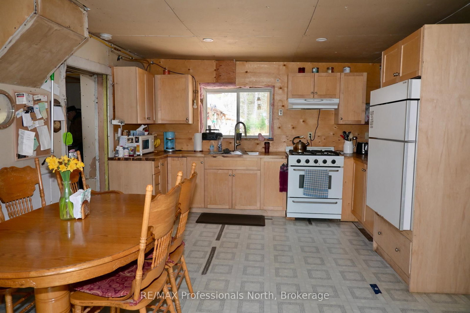 862 Lynx Lake Rd Road • Huntsville, ON photo 18