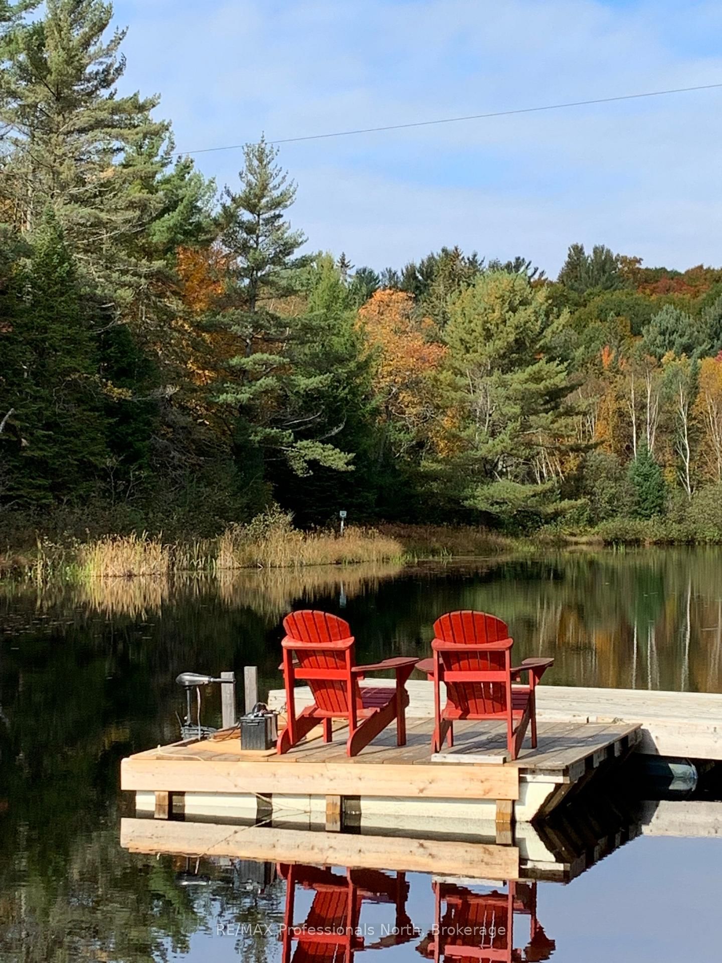 862 Lynx Lake Rd Road • Huntsville, ON photo 2