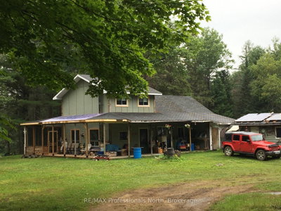 862 Lynx Lake Rd Road • Huntsville, ON photo 6