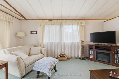 55 CHEROKEE Lane • Ashfield-Colborne-Wawanosh, ON photo 9