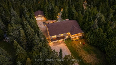 1215 Sunset Drive — photo 2