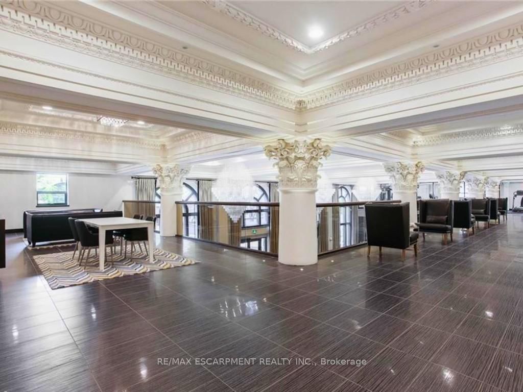 112 King Street E, Unit 903 - Photo 14
