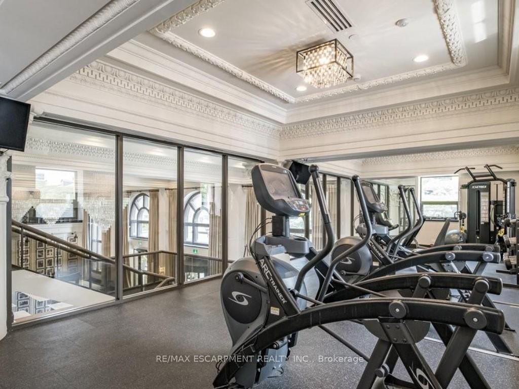 112 King Street E, Unit 903 - Photo 18