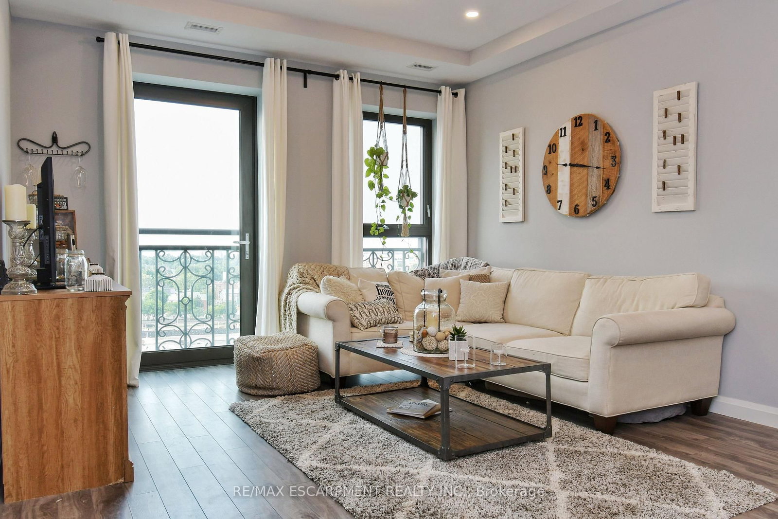 112 King Street E, Unit 903 - Photo 32