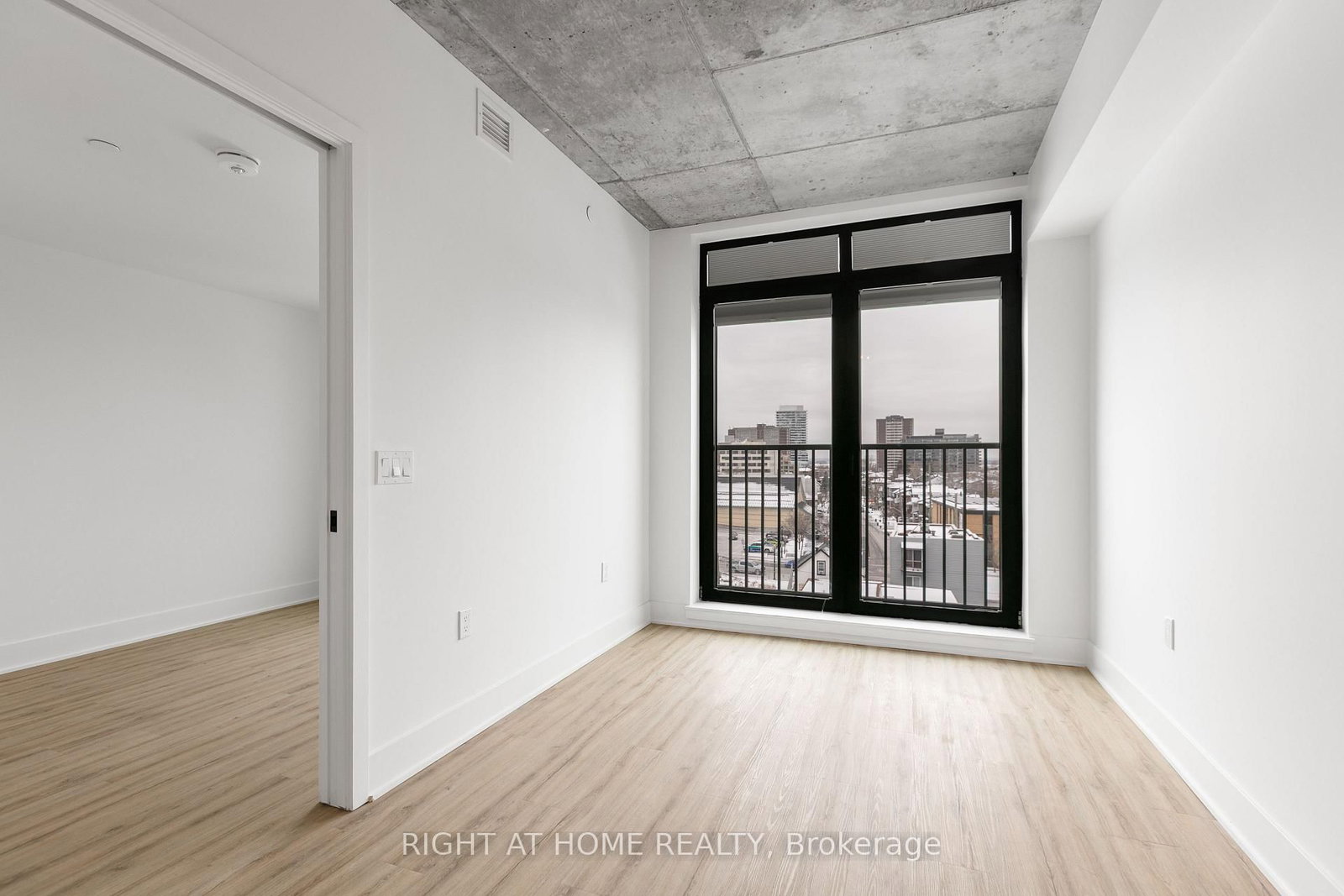 377 Winona Avenue, Unit 509 - Photo 8