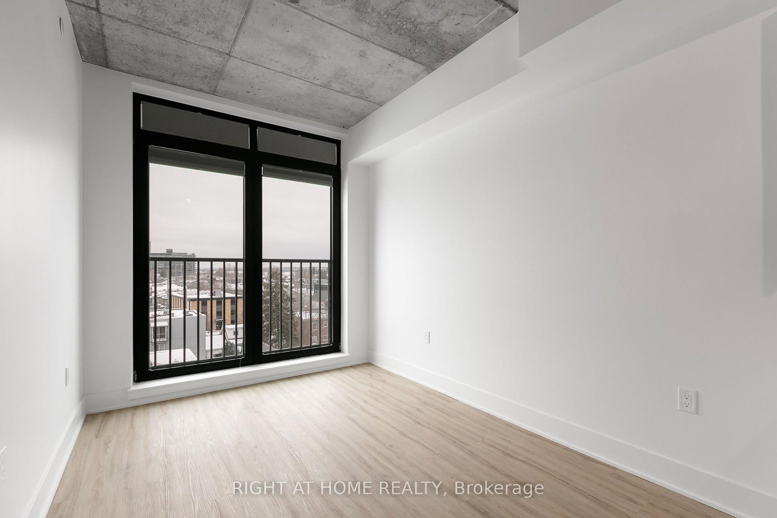 377 Winona Avenue, Unit 509 - Photo 9