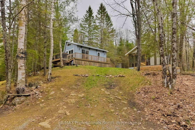 home for sale on 1422 Avery Lane