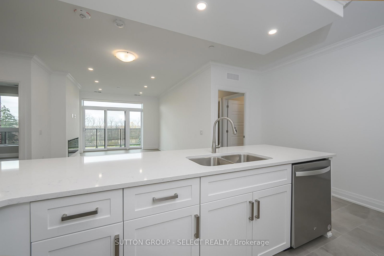 1975 Fountain Grass Drive, Unit 307 - Photo 13