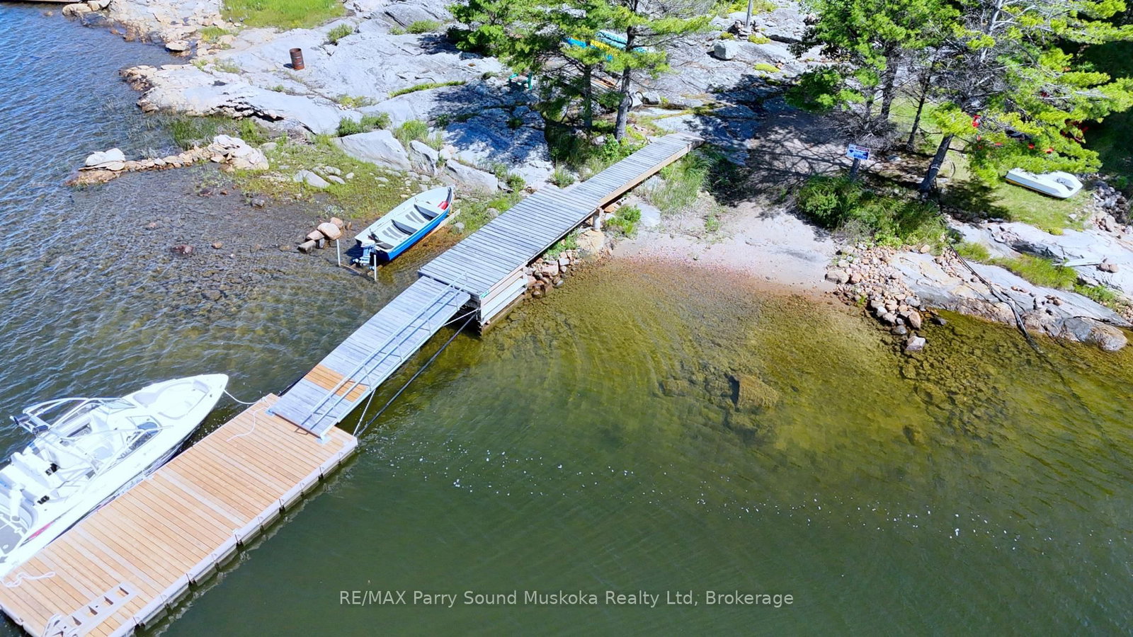 16 Island 264c Island • Carling, ON photo 9