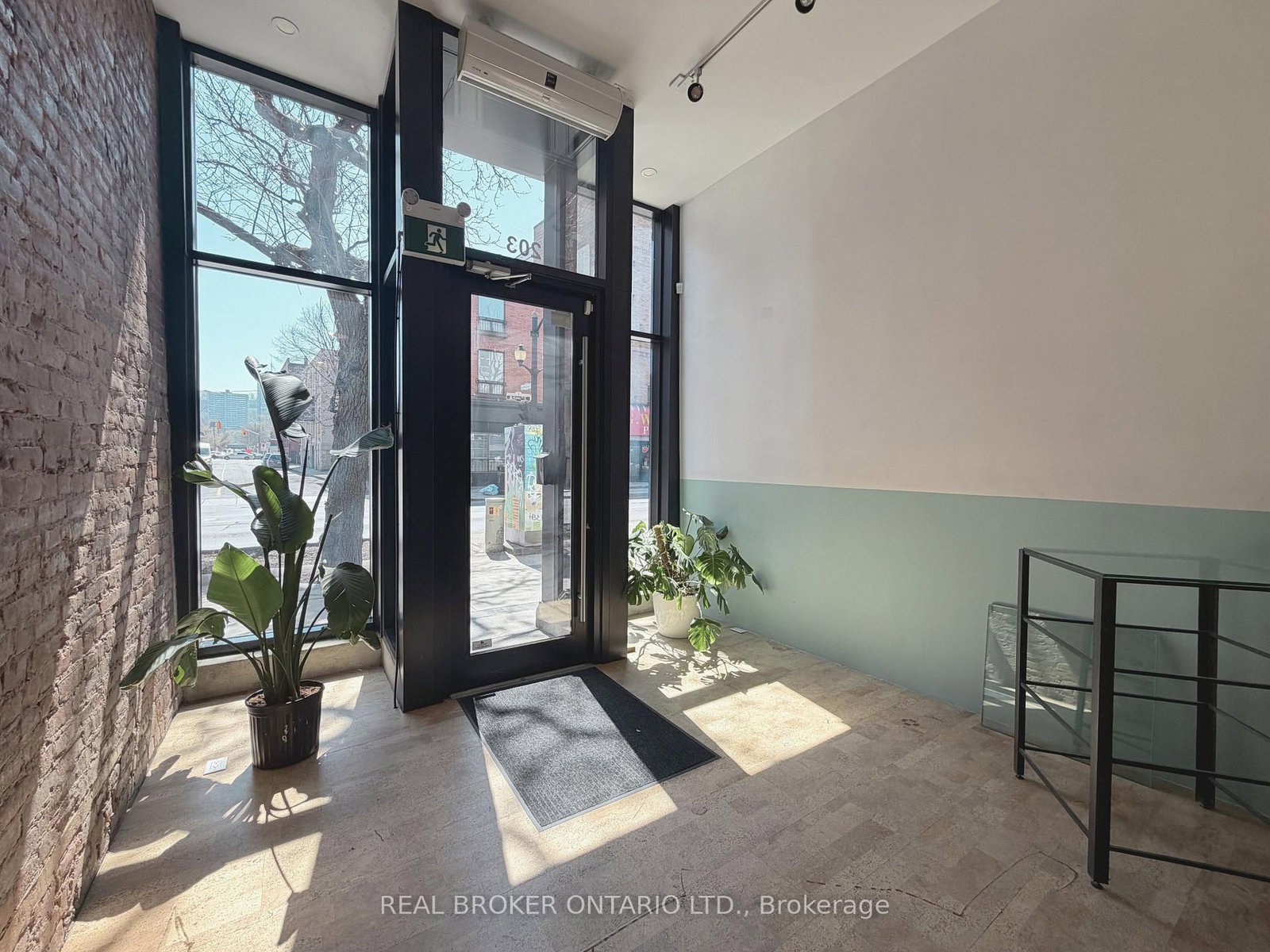 203 King Street E, Unit 1 - Photo 12