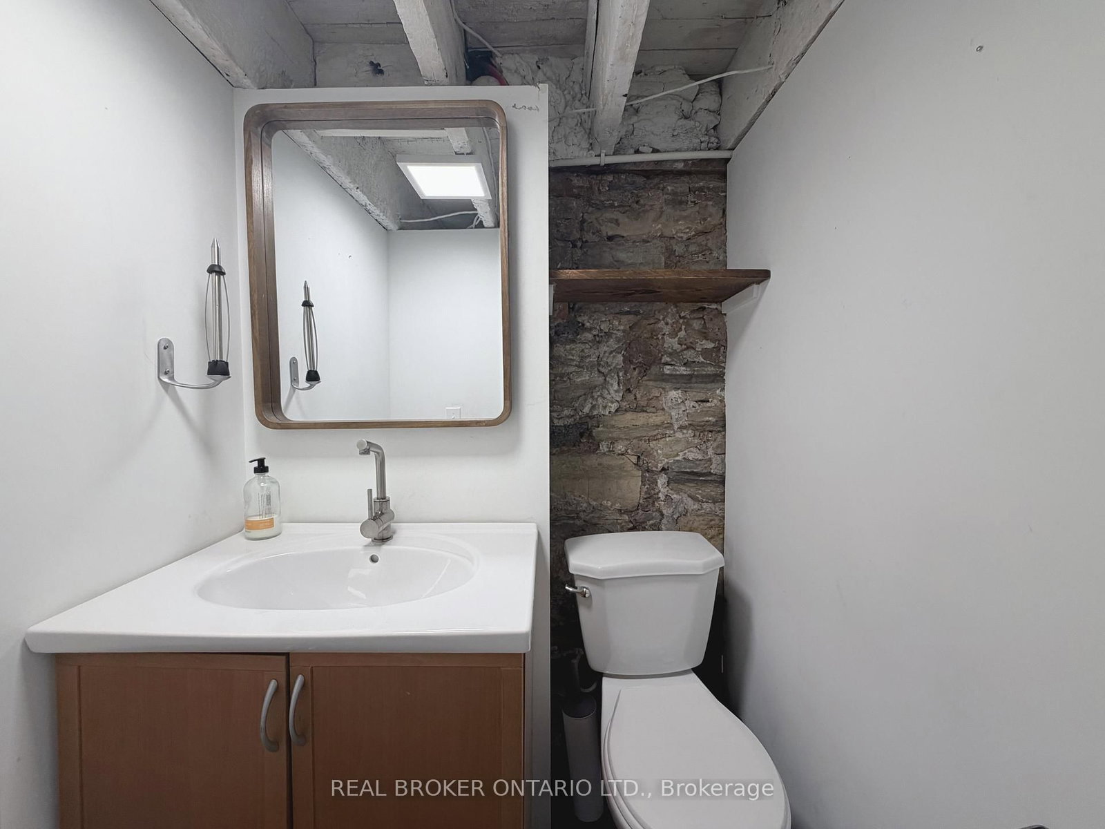 203 King Street E, Unit 1 - Photo 19