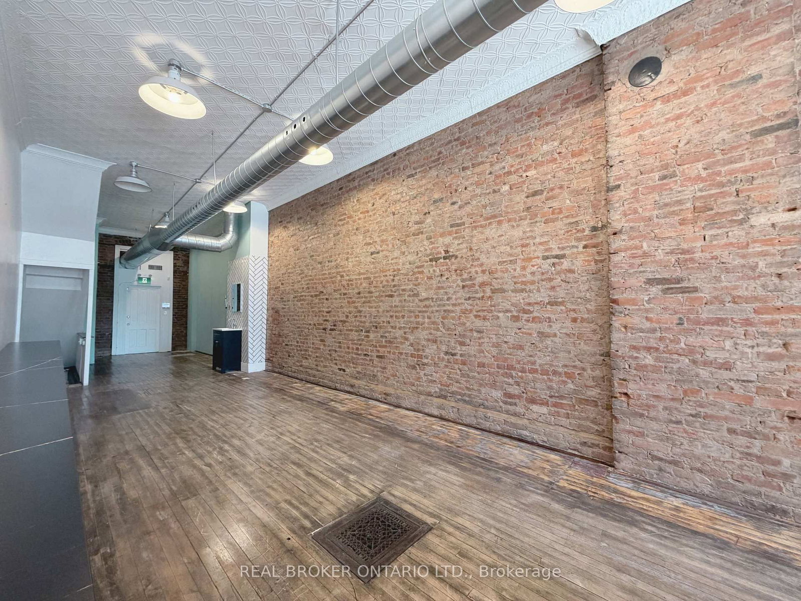 203 King Street E, Unit 1 - Photo 2