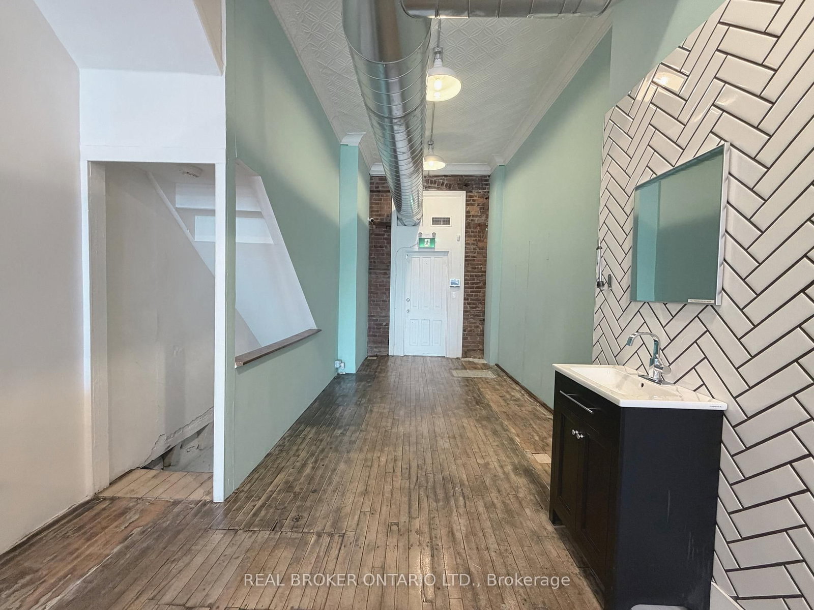203 King Street E, Unit 1 - Photo 3