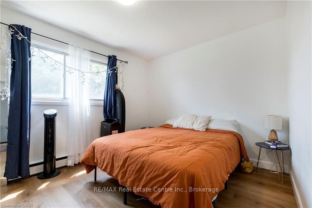 43 SIXTH Avenue • Kitchener, ON photo 12