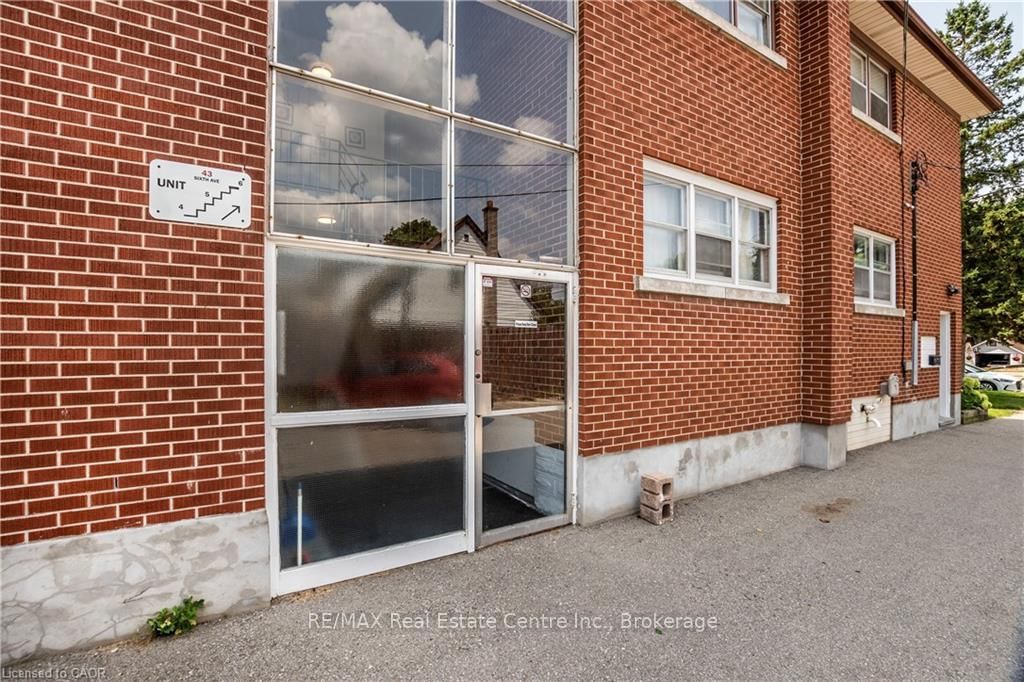 43 SIXTH Avenue • Kitchener, ON photo 4