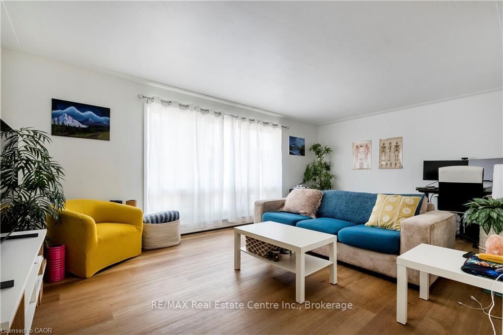 43 SIXTH Avenue • Kitchener, ON photo 8
