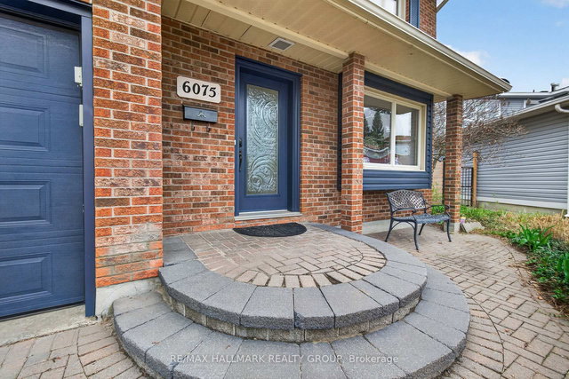 6075 Forestglen Crescent