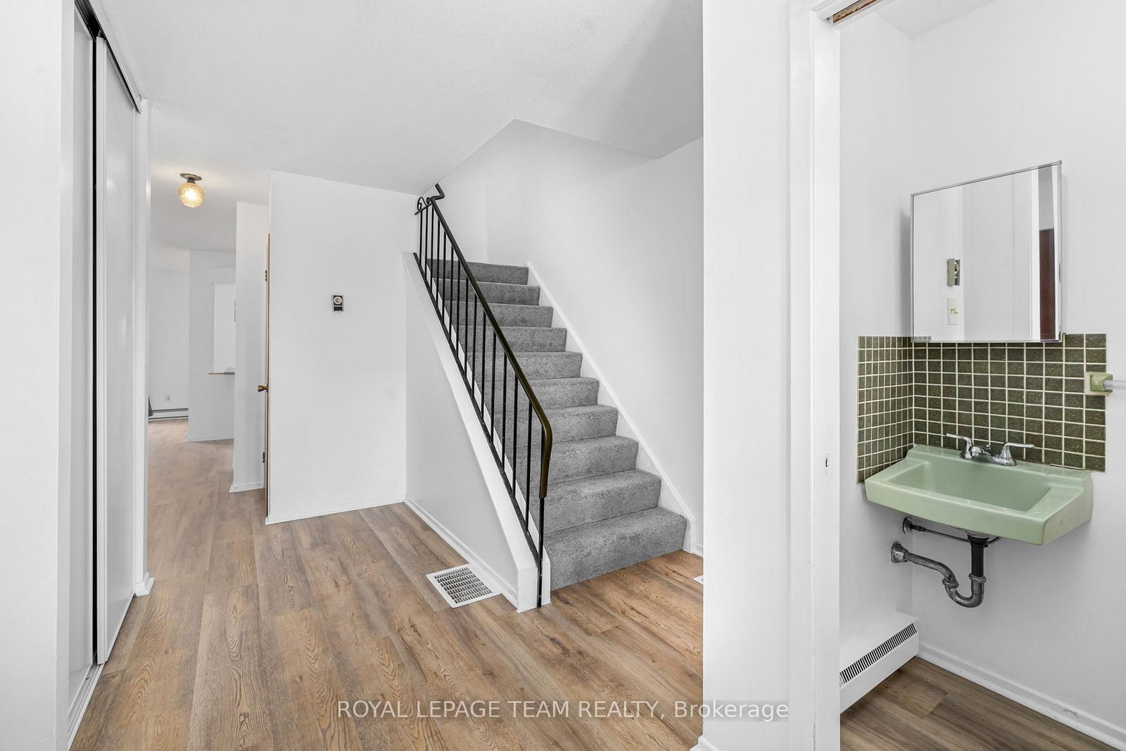 4 Arnold Drive • #66 • Ottawa, ON photo 4