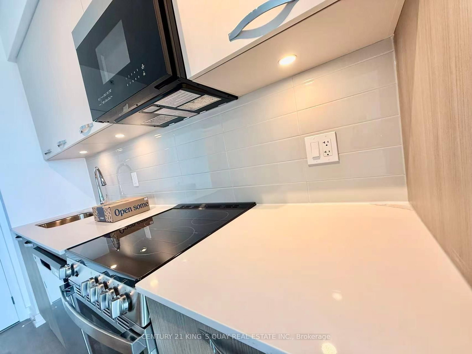 75 James Street S, Unit 1904 - Photo 12