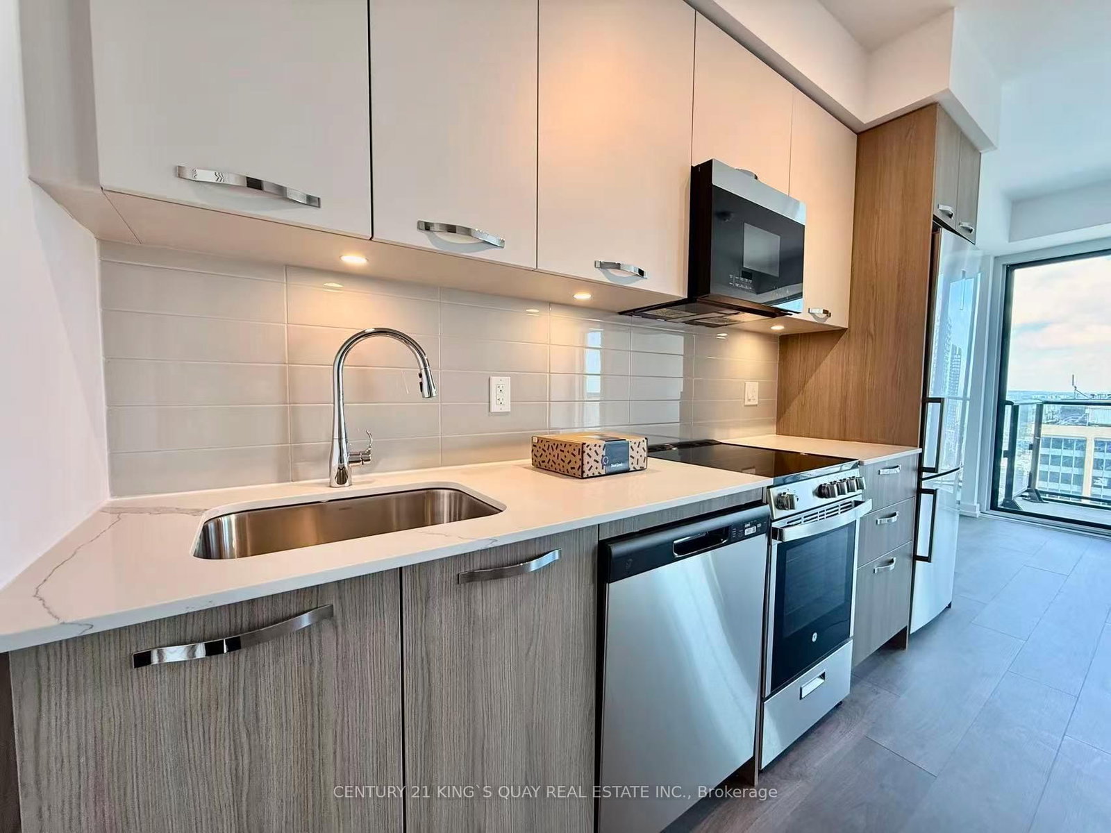 75 James Street S, Unit 1904 - Photo 21