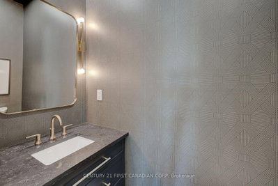 133 BASIL Crescent • Middlesex Centre, ON photo 6