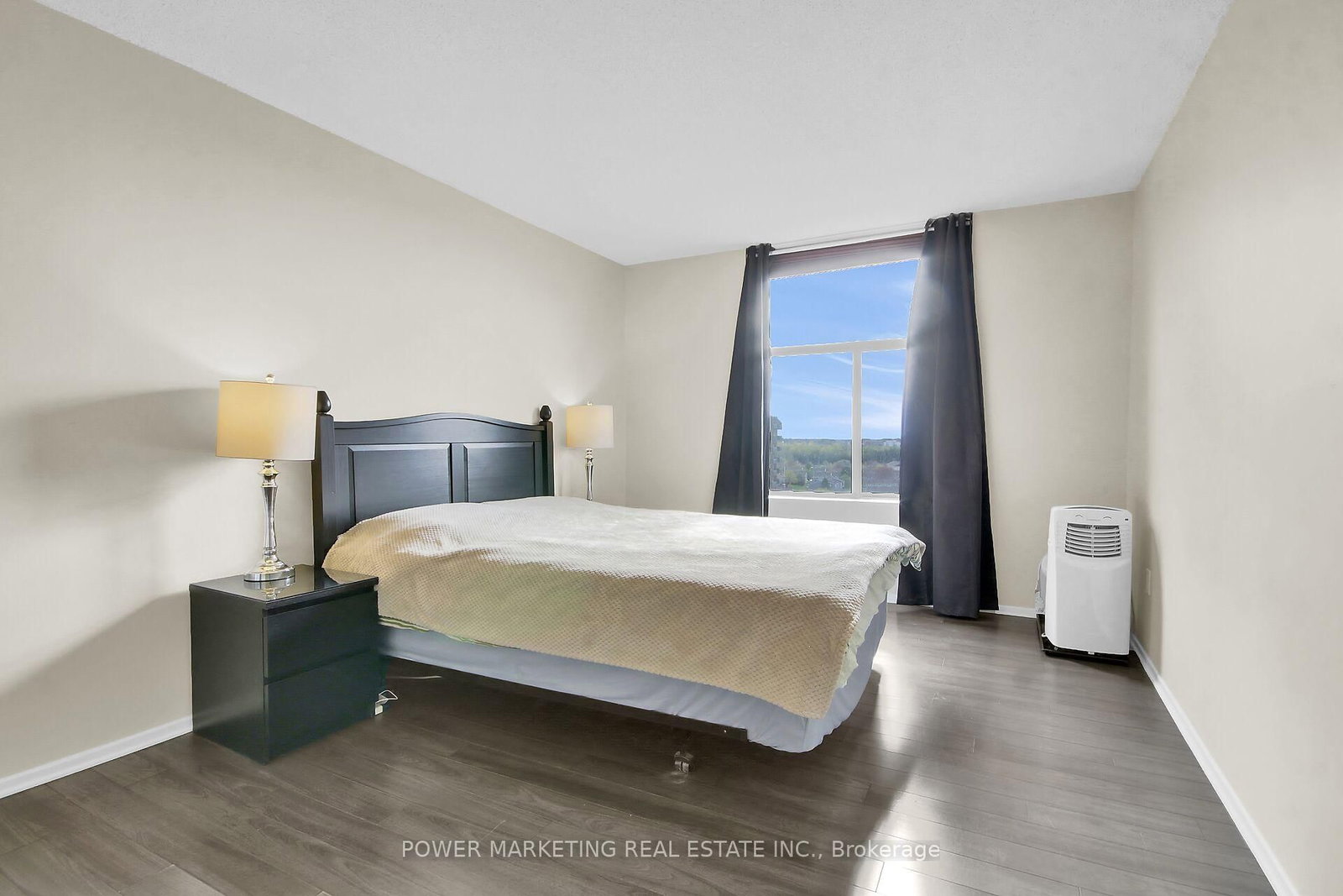 2759 CAROUSEL Crescent, Unit 1206 - Photo 13