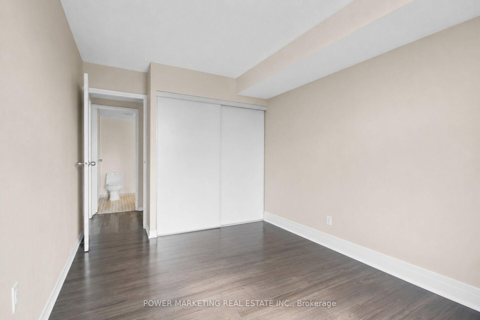 2759 CAROUSEL Crescent, Unit 1206 - Photo 8