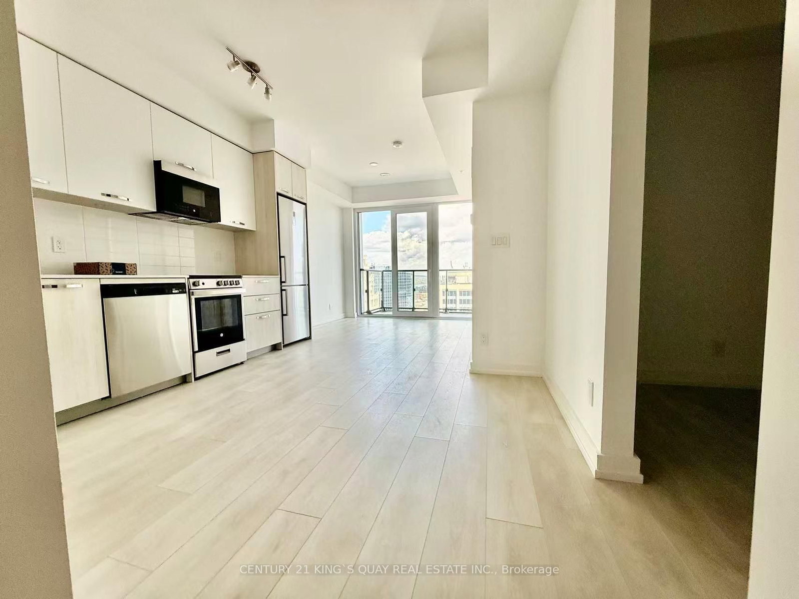 75 James Street S, Unit 1804 - Photo 11