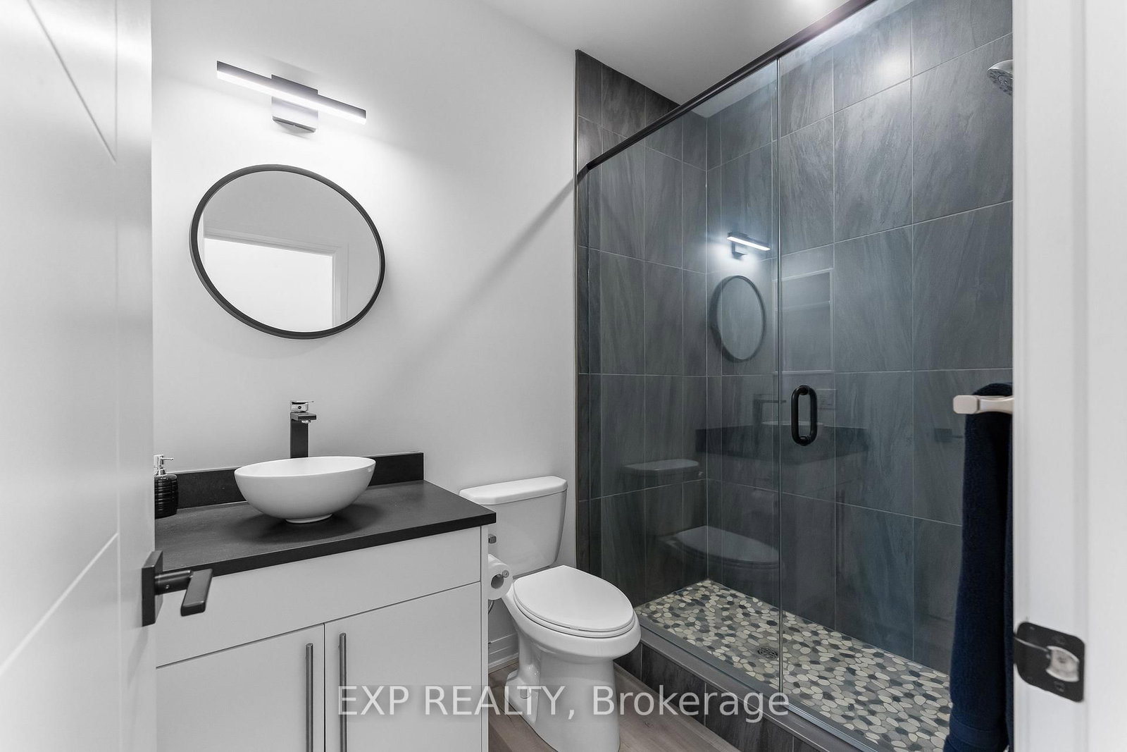7365 Jonathan Drive • Niagara Falls, ON photo 16