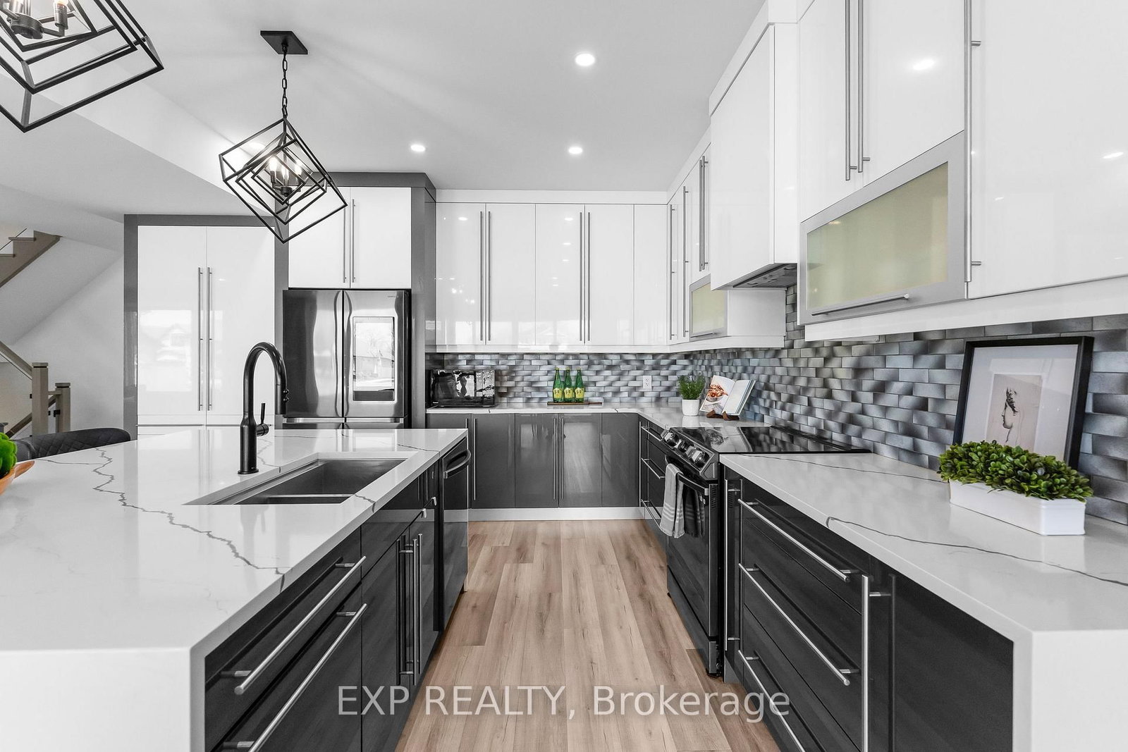 7365 Jonathan Drive • Niagara Falls, ON photo 9