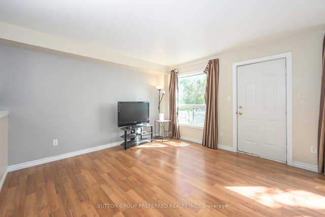 29 - 600 Sarnia Road