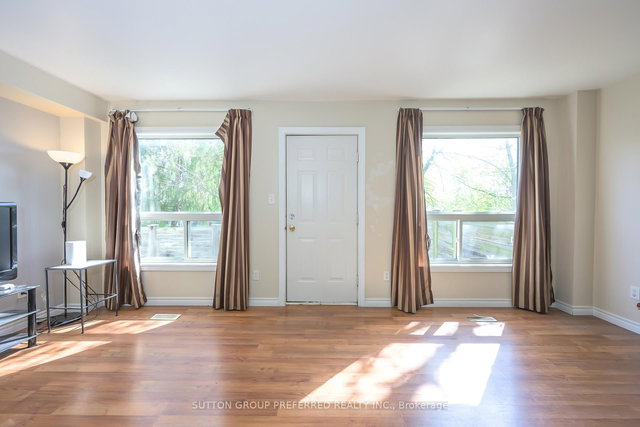 29 - 600 Sarnia Road