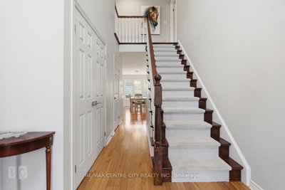 6 Trillium Court — photo 4