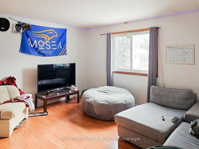 Upper floor - 38 Noecker Street