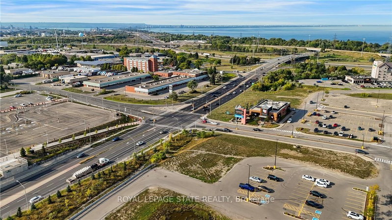 23 Centennial Parkway S