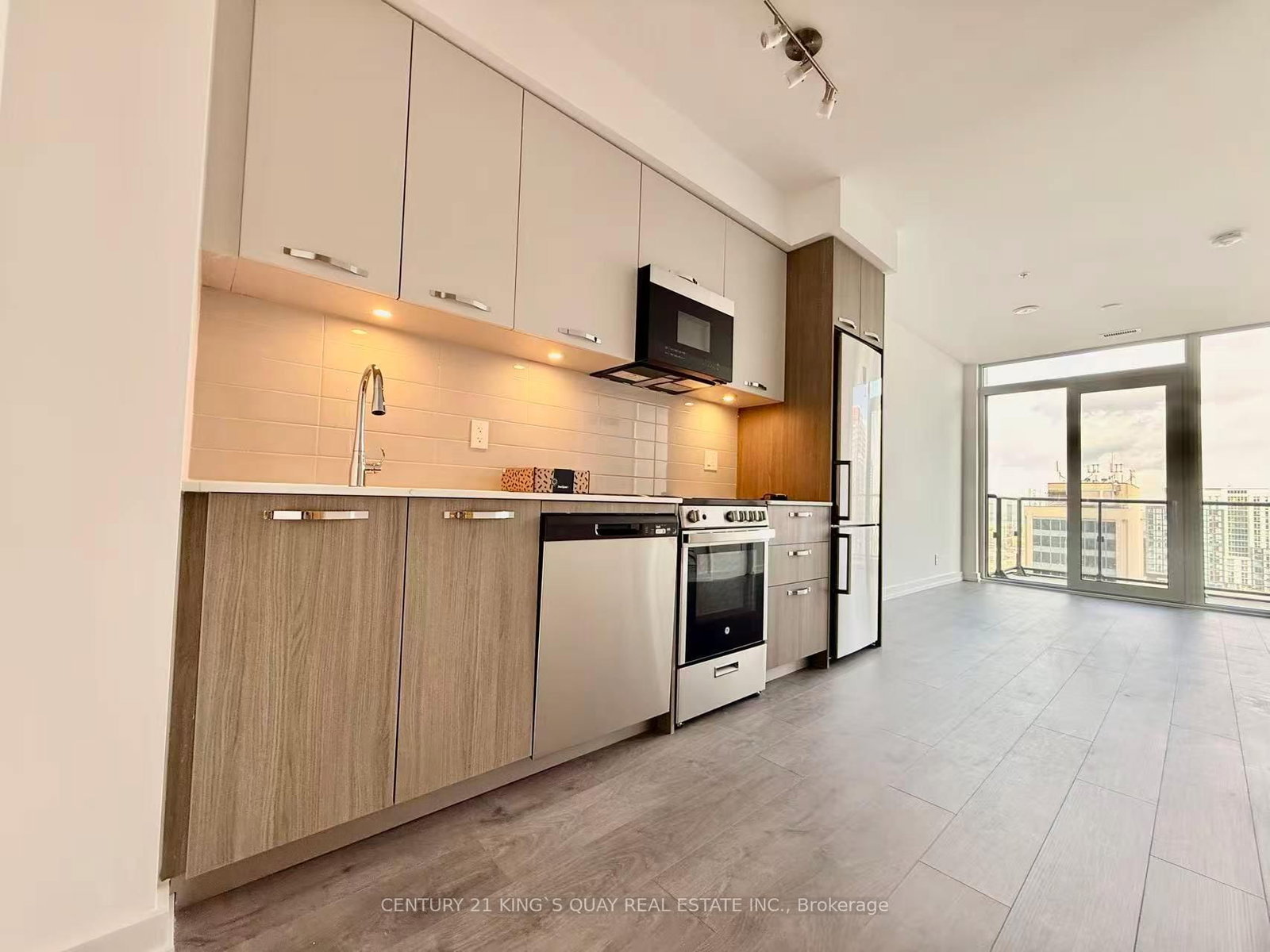 75 James Street S, Unit 1705 - Photo 10