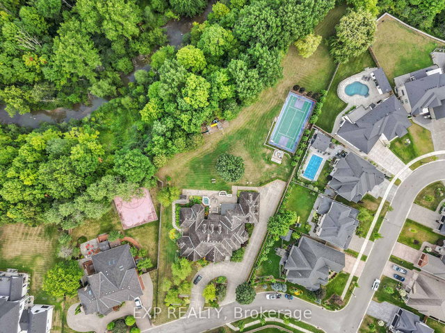 569 Franklinway Gate