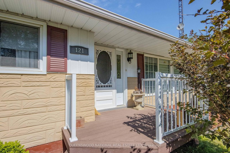 121 Sandhill Drive