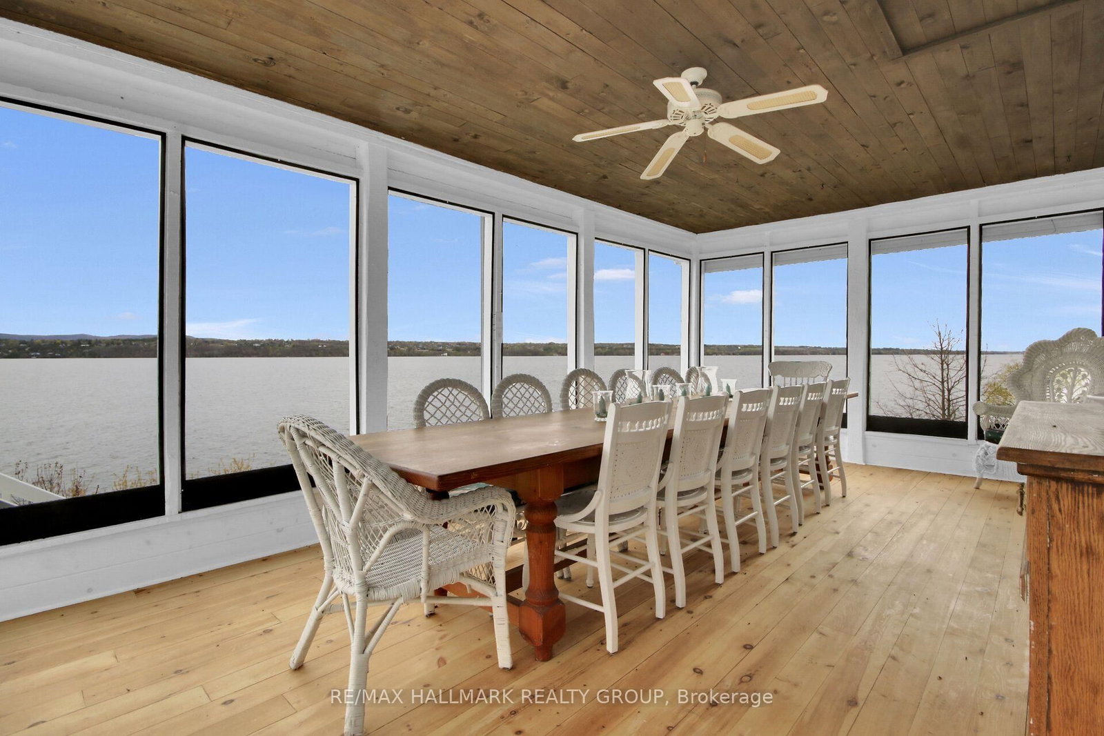 350 Berry Side Road • Ottawa, ON photo 32