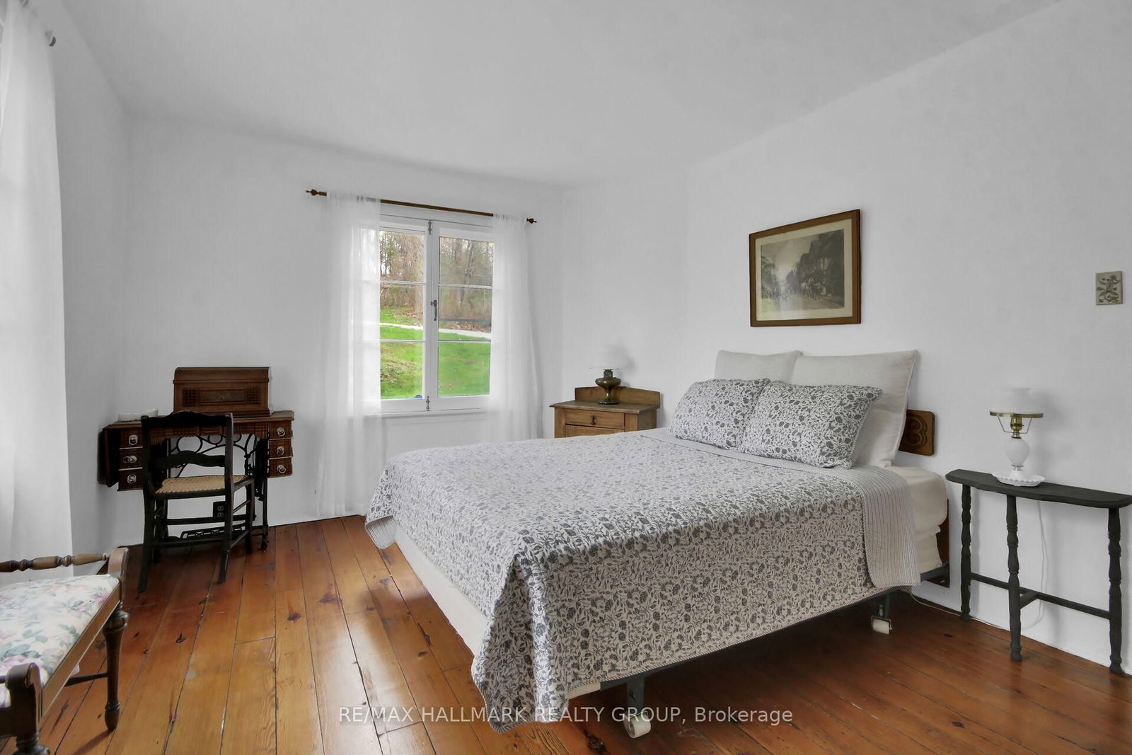 350 Berry Side Road • Ottawa, ON photo 36