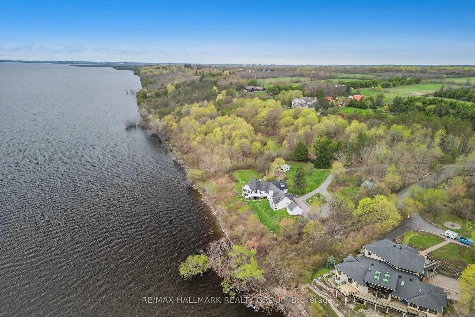 350 Berry Side Road • Ottawa, ON photo 42