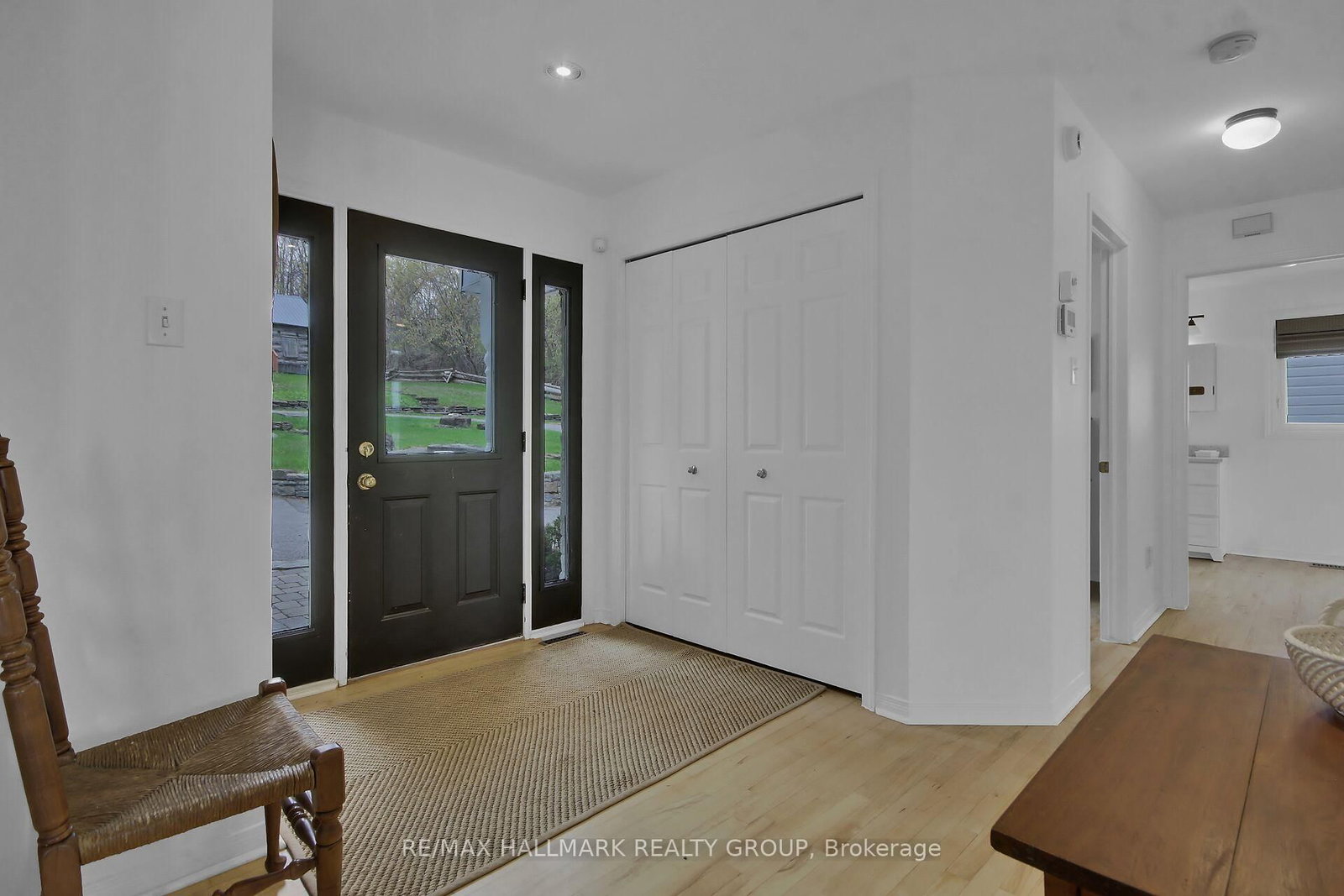 350 Berry Side Road • Ottawa, ON photo 8