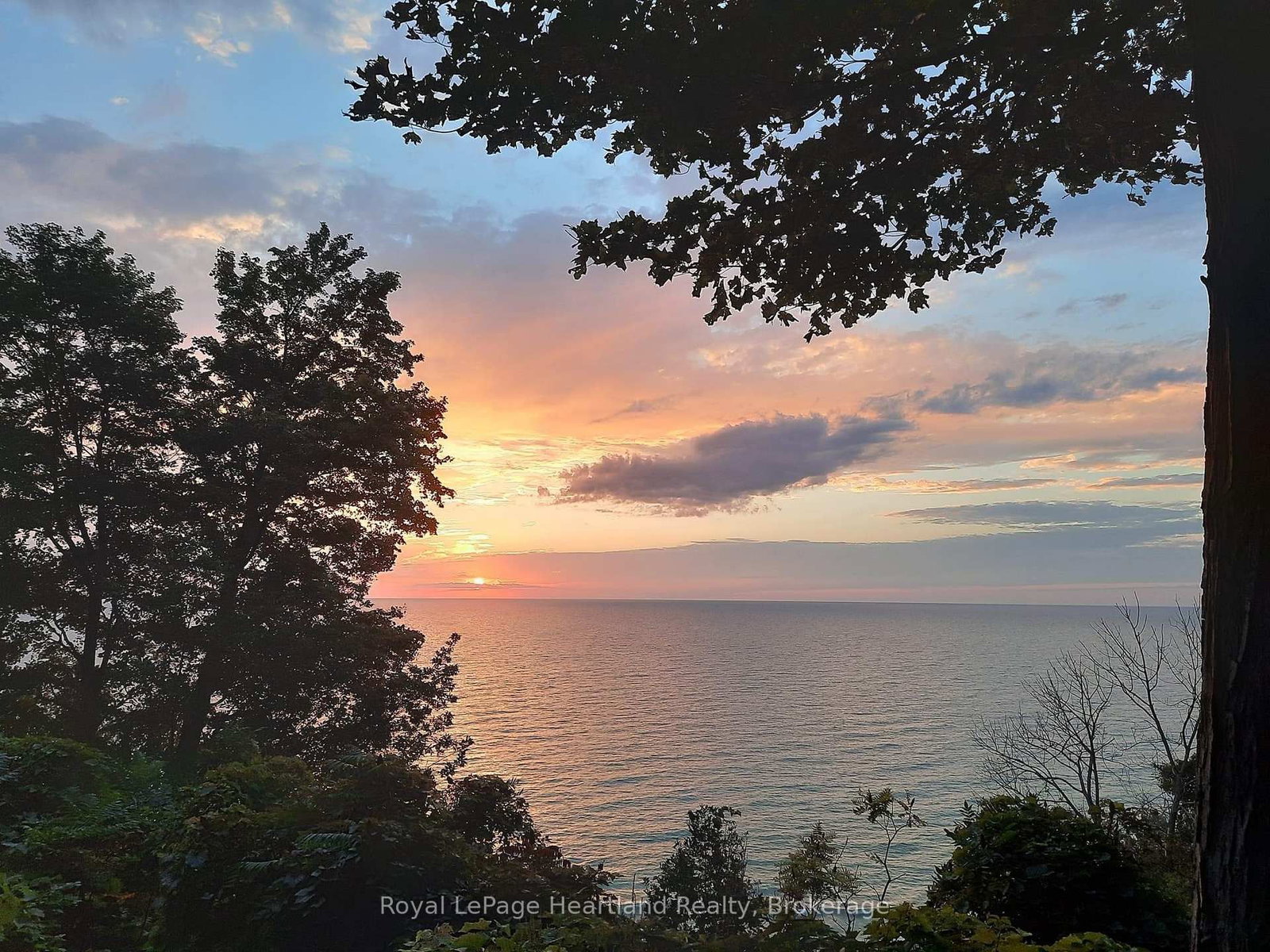 12 CHEROKEE Lane • Ashfield-Colborne-Wawanosh, ON photo 37