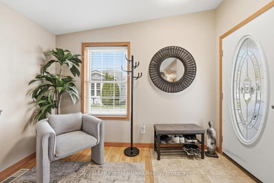12 CHEROKEE Lane • Ashfield-Colborne-Wawanosh, ON photo 8