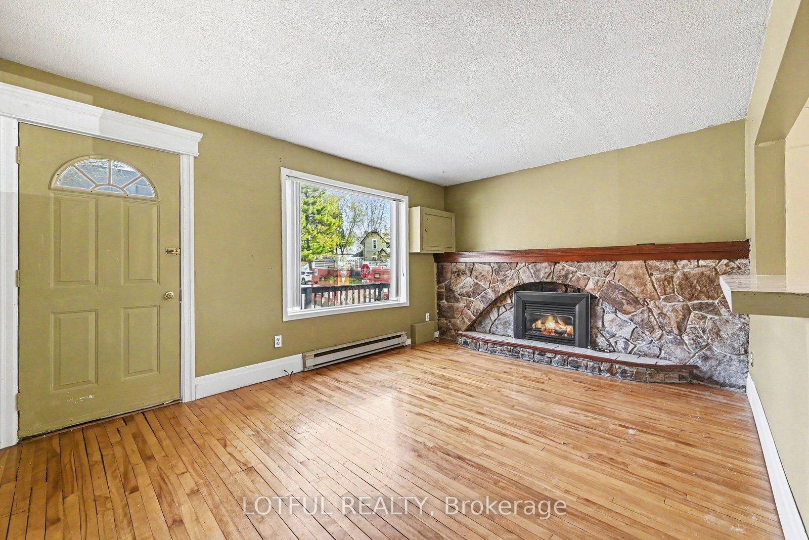 98 Queen Mary Street, Unit 1 - Photo 3